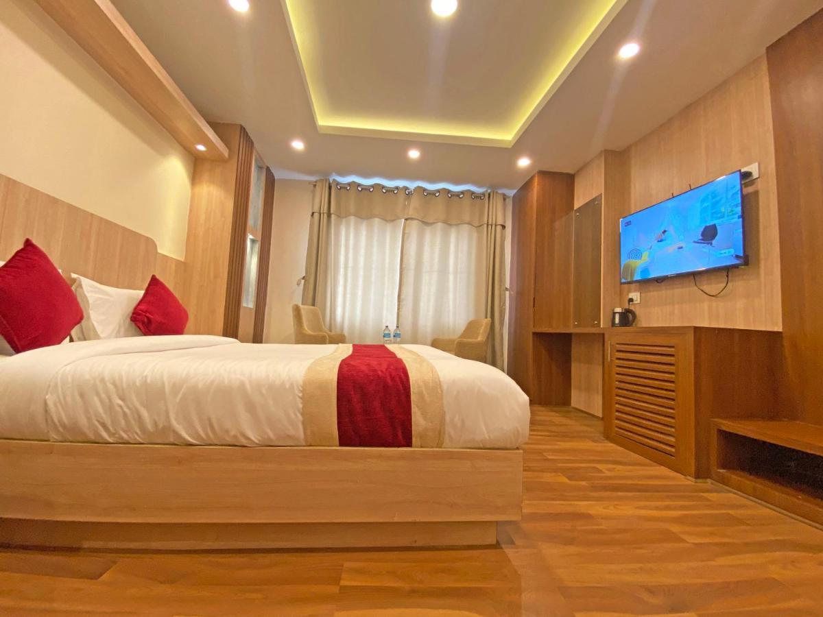 Hotel Nilakantha Pvt. Ltd Kathmandu Exterior foto