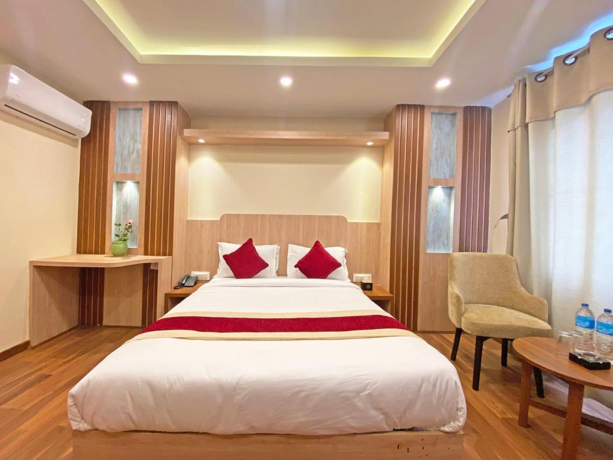 Hotel Nilakantha Pvt. Ltd Kathmandu Exterior foto