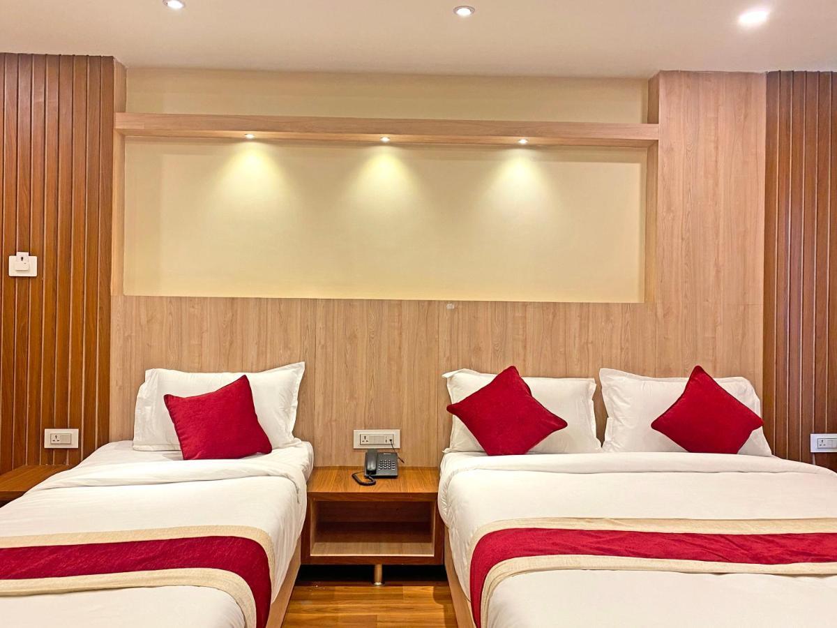 Hotel Nilakantha Pvt. Ltd Kathmandu Exterior foto