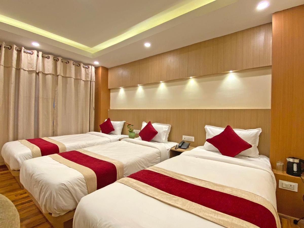 Hotel Nilakantha Pvt. Ltd Kathmandu Exterior foto