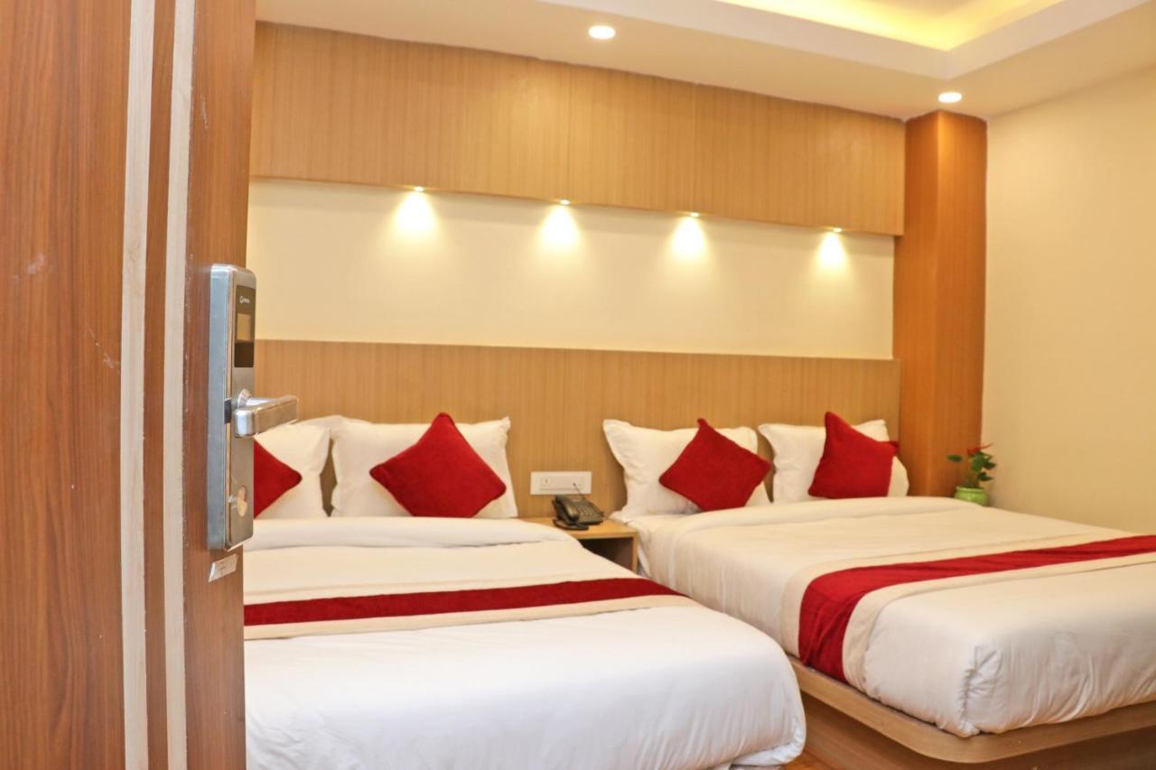 Hotel Nilakantha Pvt. Ltd Kathmandu Exterior foto