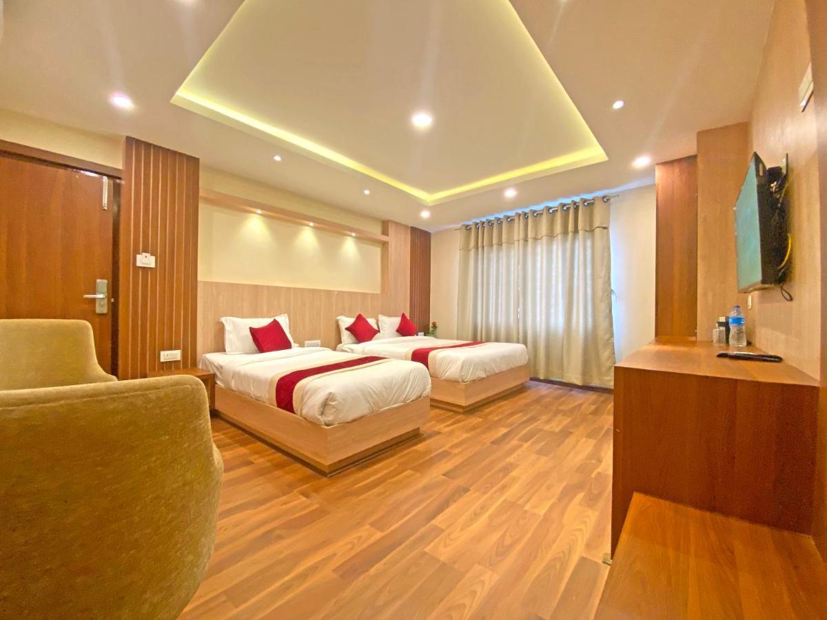 Hotel Nilakantha Pvt. Ltd Kathmandu Exterior foto