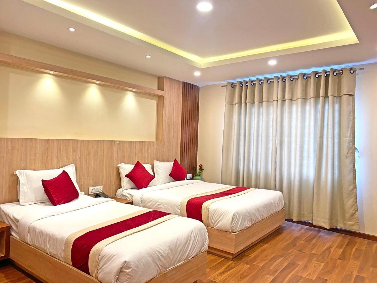 Hotel Nilakantha Pvt. Ltd Kathmandu Exterior foto