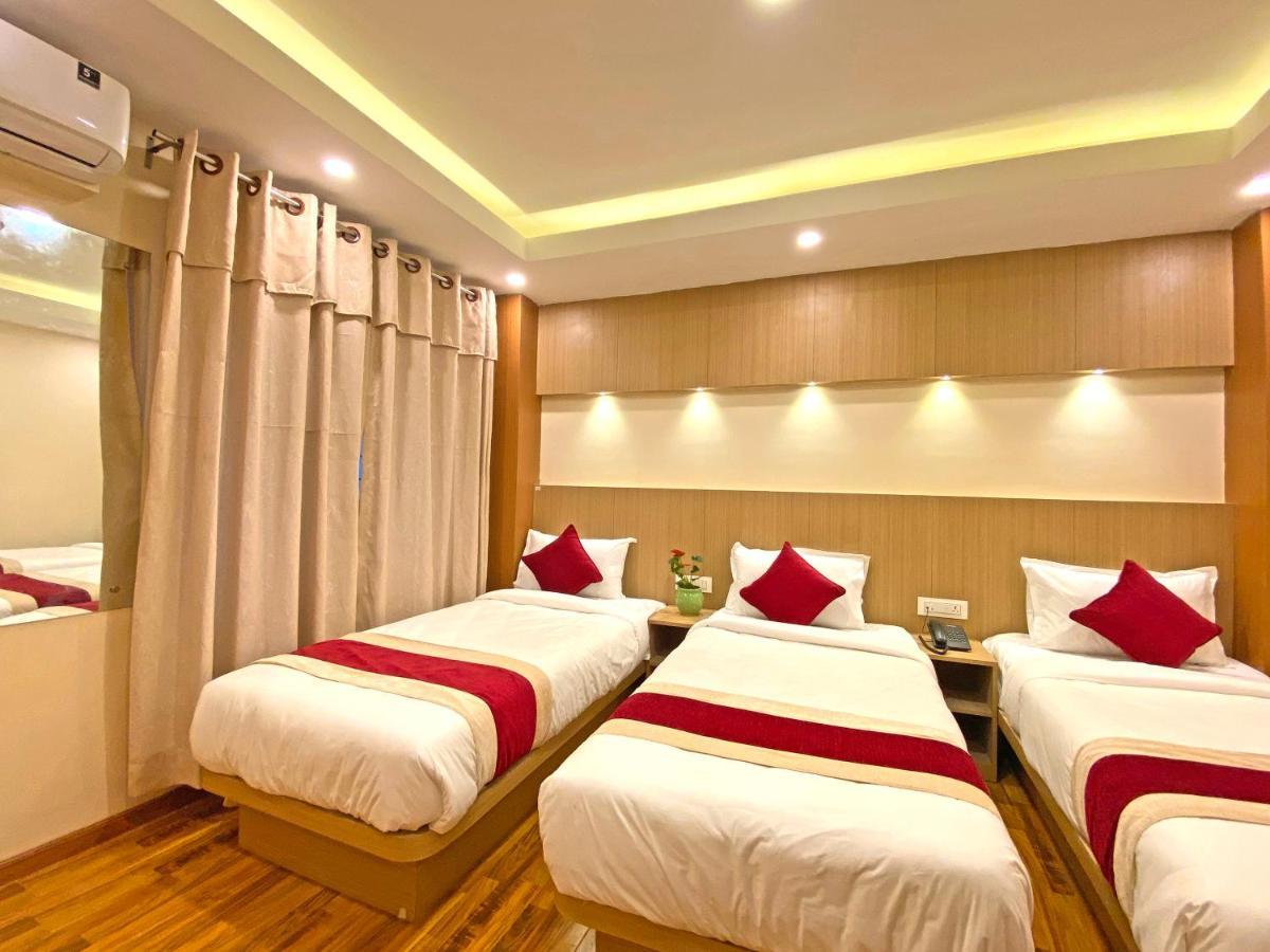 Hotel Nilakantha Pvt. Ltd Kathmandu Exterior foto