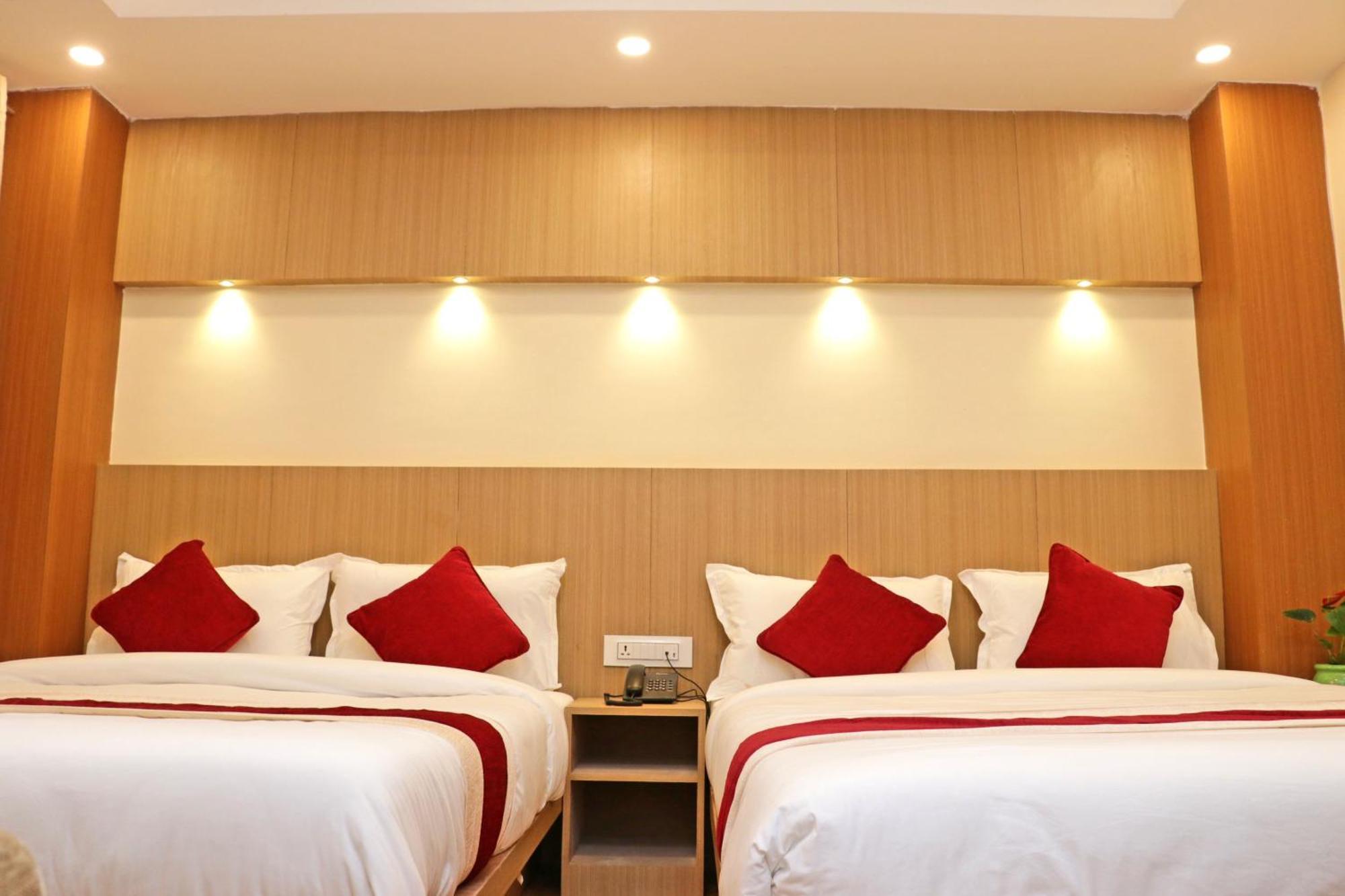 Hotel Nilakantha Pvt. Ltd Kathmandu Exterior foto