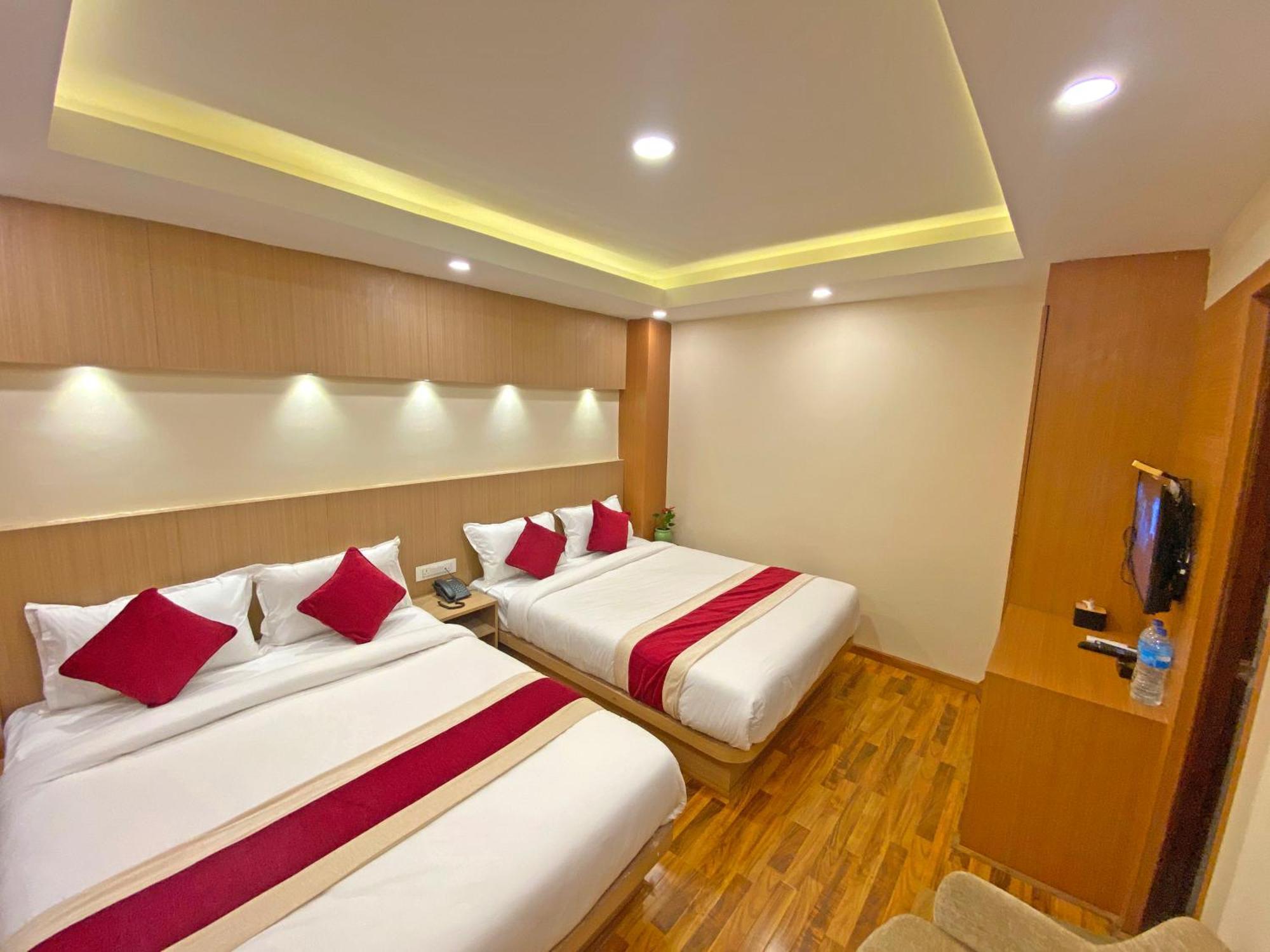Hotel Nilakantha Pvt. Ltd Kathmandu Exterior foto