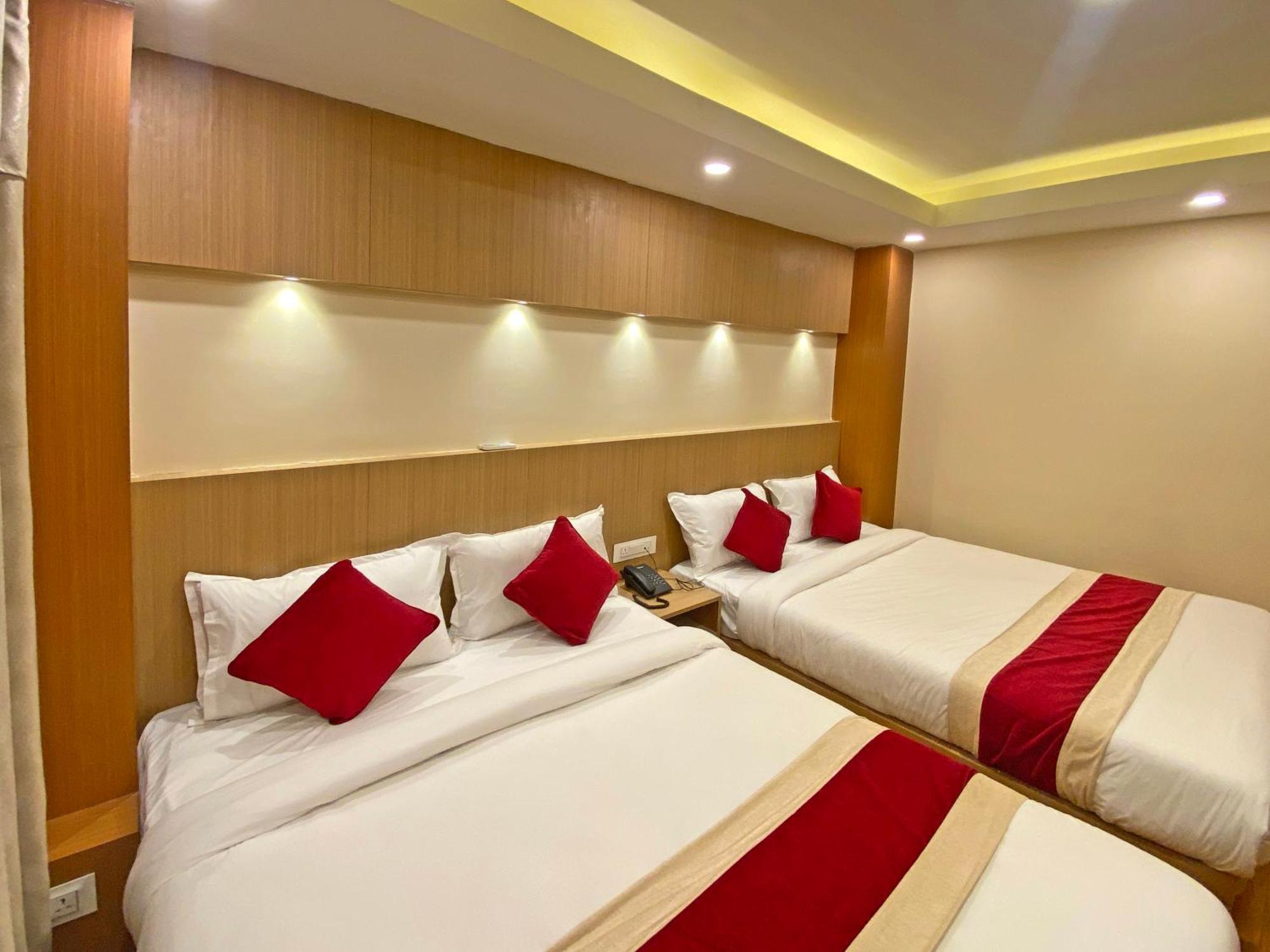 Hotel Nilakantha Pvt. Ltd Kathmandu Exterior foto
