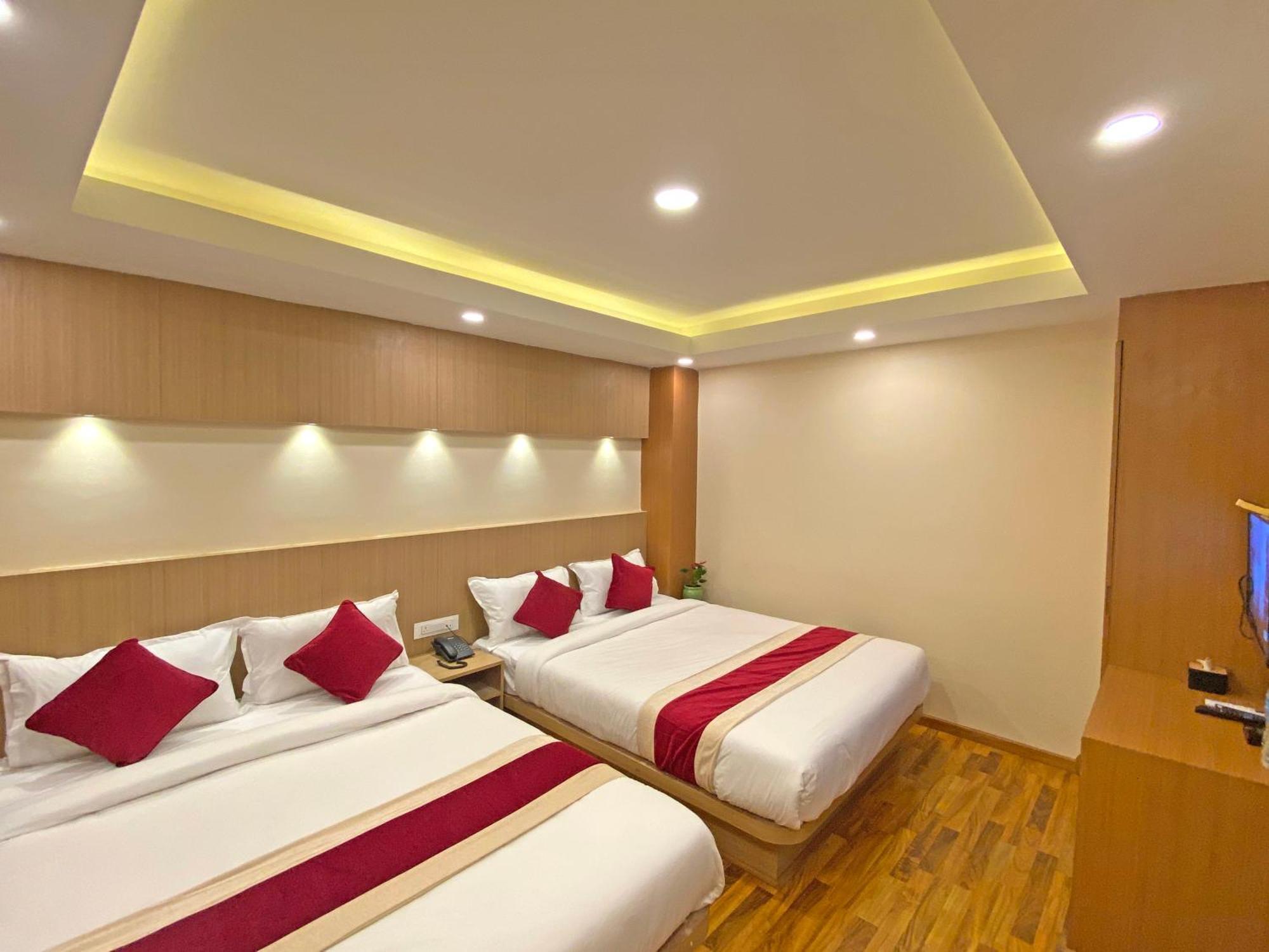 Hotel Nilakantha Pvt. Ltd Kathmandu Exterior foto